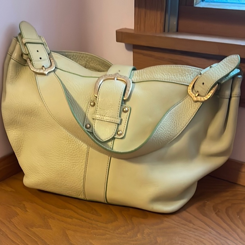 Dooney and Bourke Elegant Green Leather Shoulder Bag